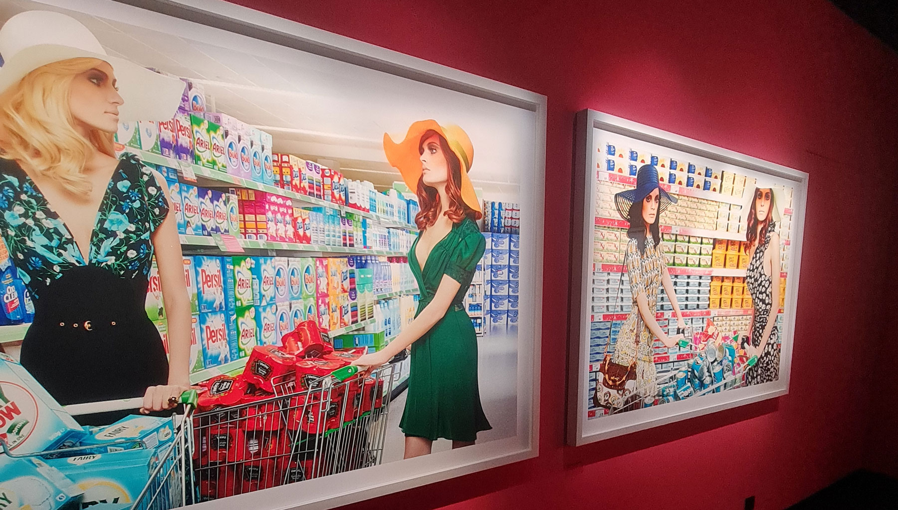 Fotografien von Miles Aldridge Fotografien von Miles Aldridge