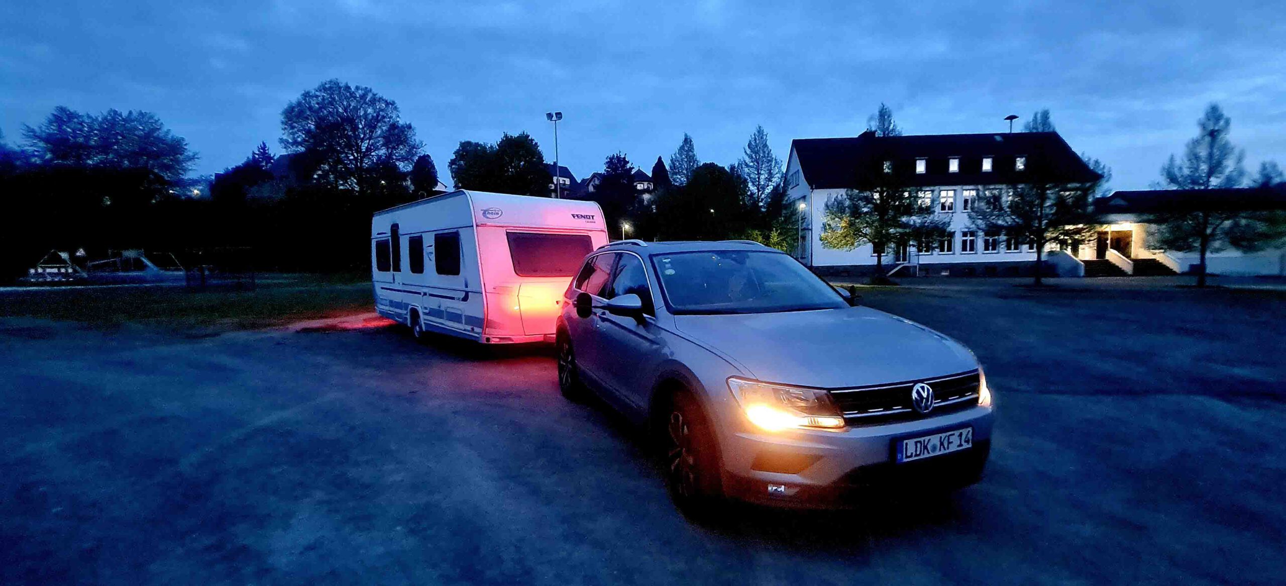 Abfahrt vom Sportplatz in Tiefenbach